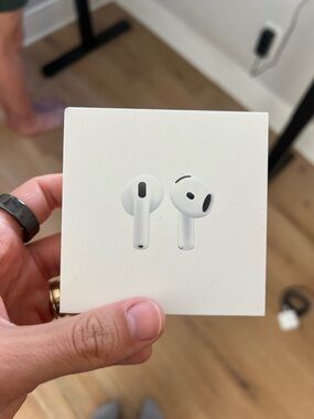 Apple Airpods Gen 4